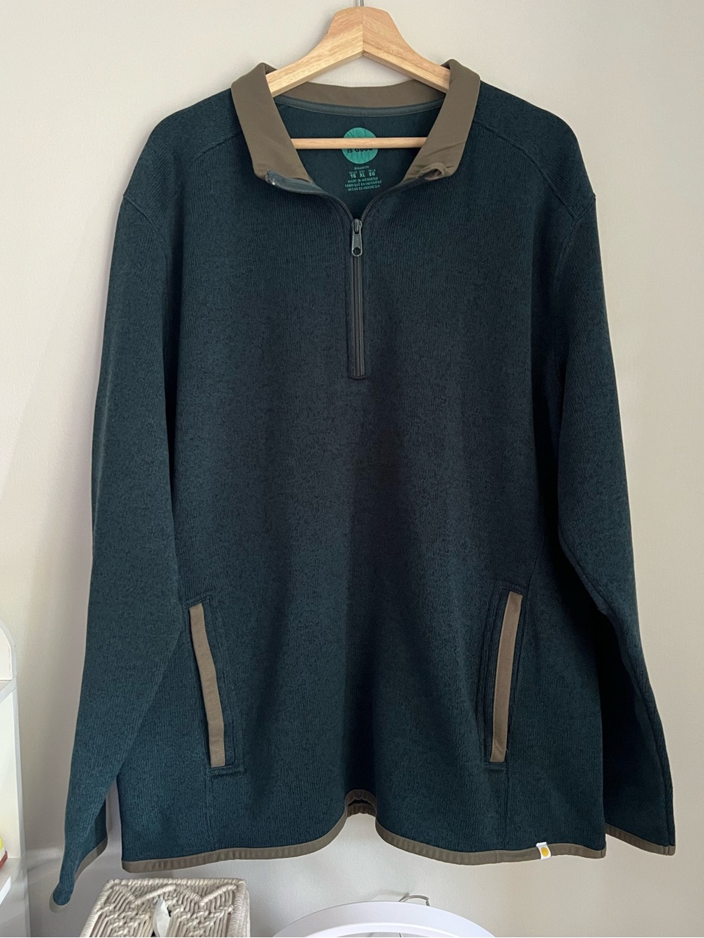 Life Is Good Men's Dark Green Quarter-Zip Fleece Pullover